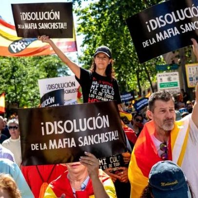 Milhares em Madrid pedem demissão de Pedro Sánchez