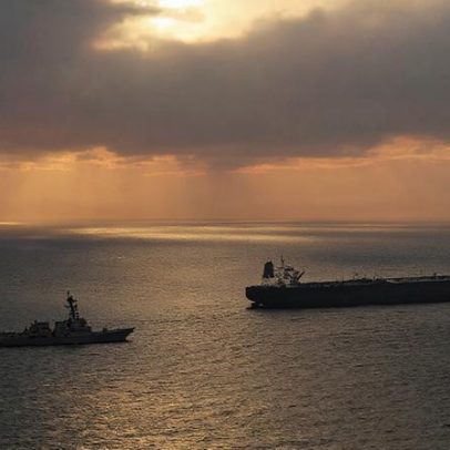 Teerão promete resposta contundente após ataque a petroleiros