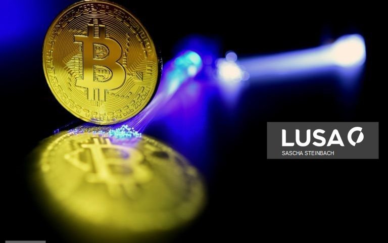 Bitcoin supera 81.000 dólares e regressa aos níveis de janeiro