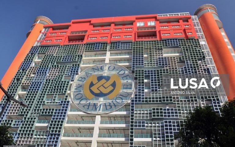 Banco de Moçambique alerta dívida e atrasos afetam mercado financeiro