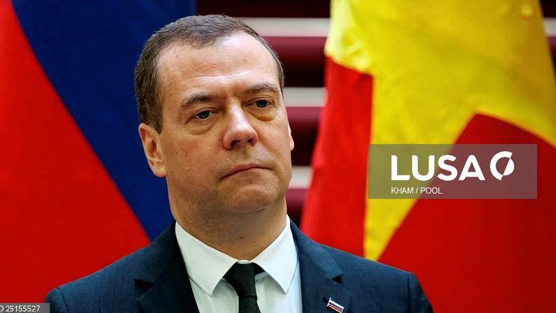 Medvedev diz que sonhos de paz acabaram após ataque de drone na Roménia
