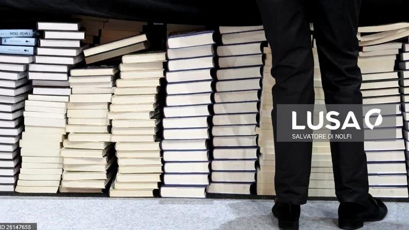 Ministros da Cultura lusófonos criam prémio literário da CPLP