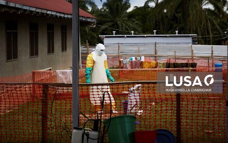 Dois homens com possíveis sintomas de ébola colocados em isolamento no Brasil