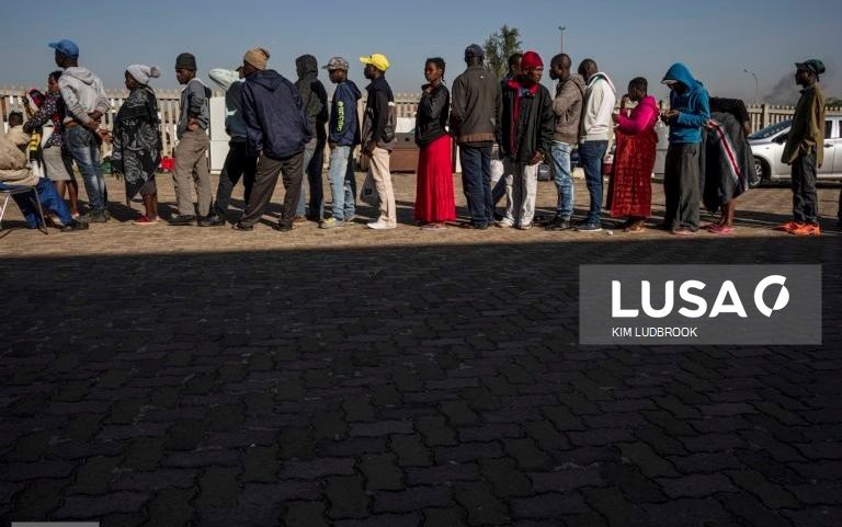 Quase 2.700 moçambicanos deportados pela África do Sul por permanência ilegal
