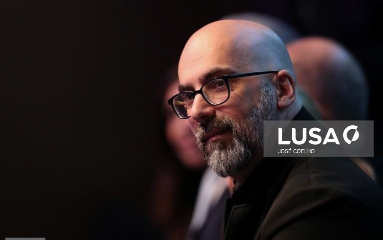 Valter Hugo Mãe lança novo romance entre as novidades do Grupo Porto Editora