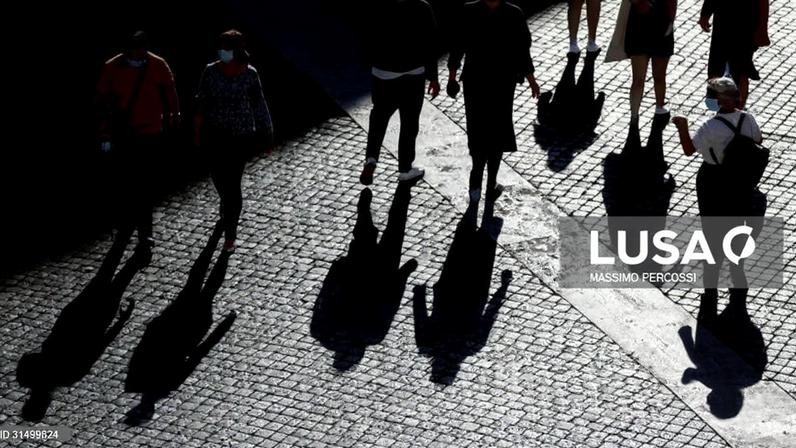 Beneficiários de prestações de desemprego atingem valor mais baixo em seis meses
