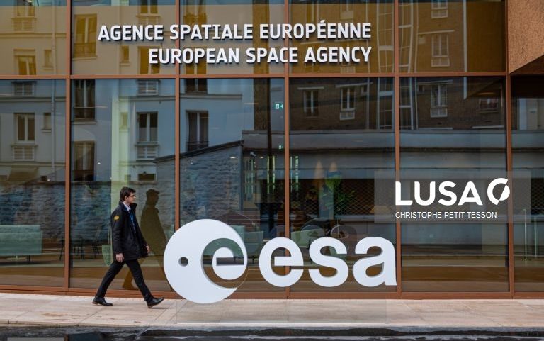 Agência Espacial Europeia lança satélite SMILE à procura dos ventos solares