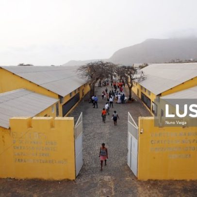 Arqueólogos em Cabo Verde descobrem vestígios da cela do Tarrafal