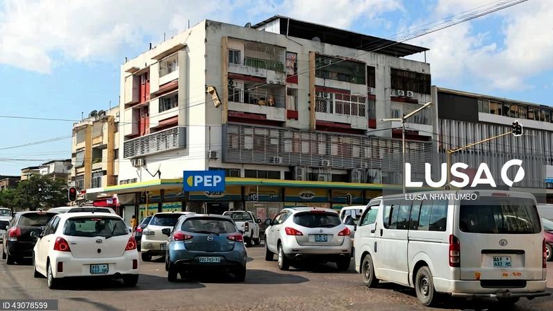 Maputo pretende controlo do estacionamento em tempo real