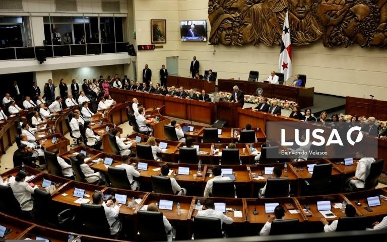Panamá impõe imposto de 15% a multinacionais para sair da lista negra da UE