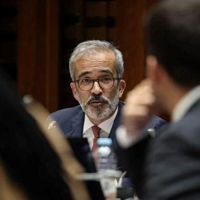 MNE não será ouvido pelo parlamento esta semana sobre uso das Lajes pelos EUA