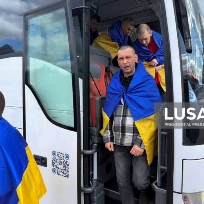 Moscovo e Kiev trocam 205 prisioneiros de guerra