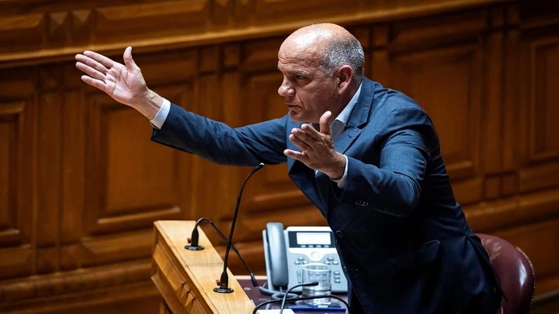 Mau tempo: Paulo Raimundo acusa Governo de “muita propaganda e encenação”