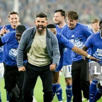Schalke 04 confirma regresso à Bundesliga após três anos