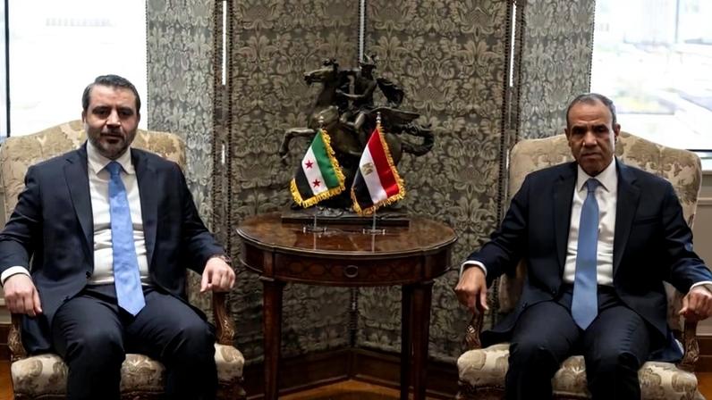 Egito e Síria reforçam relações em plena tensão regional no Médio Oriente