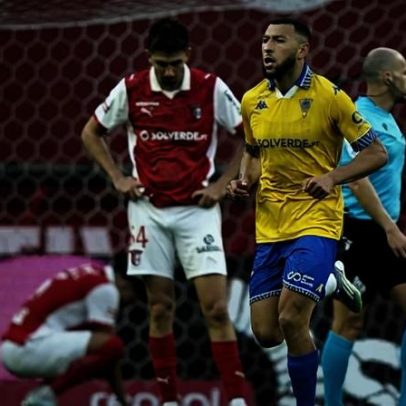 Braga empata com Estoril e segue para jogo em Friburgo