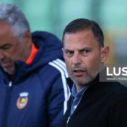 Presidente do Rio Ave quer manter treinador grego Sotiris Silaidopoulos