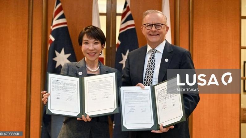 Austrália e Japão assinam seis acordos em segurança económica, energia e defesa