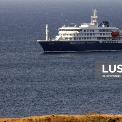 Navio neerlandês MV Hondius chega ao porto de Granadilla, Tenerife