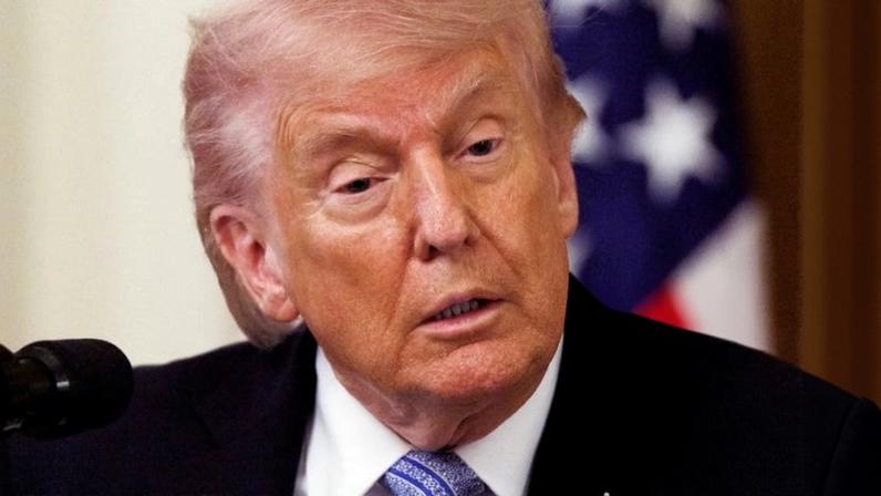 Juíza dos EUA bloqueia temporariamente fundo de indenizações criado por Trump