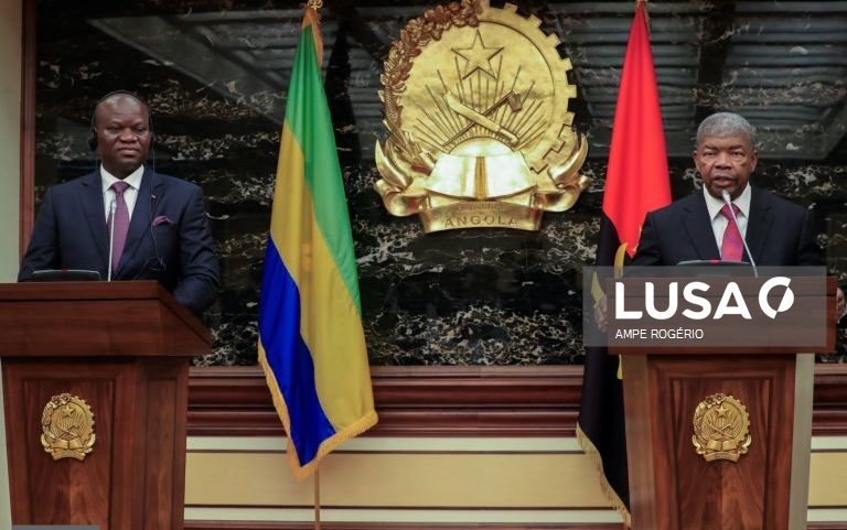 Presidente da República de Angola pede maior dinamismo na cooperação com o Gabão