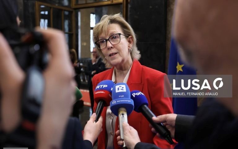 Maria Luís Albuquerque defende UE a pensar mais na união do que na diversidade entre Estados-membros