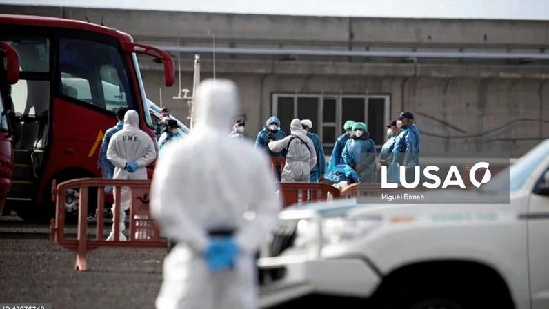 76 pessoas retiradas de navio com hantavírus e repatriadas a partir de Tenerife