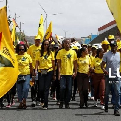 Cerca de 200 apoiantes do PAICV pedem mudança em Cabo Verde