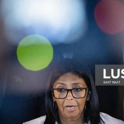 Líder venezuelano ordena apuração da morte de preso sob custódia
