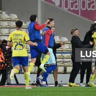 Gil Vicente perde 3-1 com Arouca, mas mantém luta pelo quinto lugar