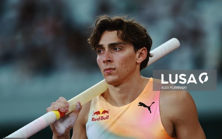 Duplantis abre Liga Diamante em grande forma no meeting de Xangai