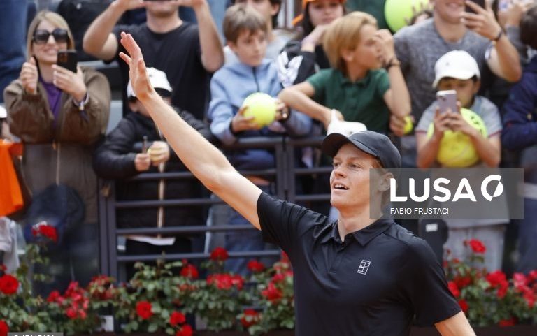 Sinner sofreu mas disputará a final do Masters 1.000 que lhe falta no currículo