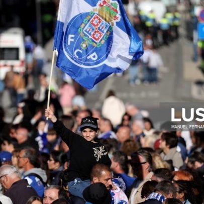 FC Porto campeão: Milhares na Ribeira celebram o 31.º título