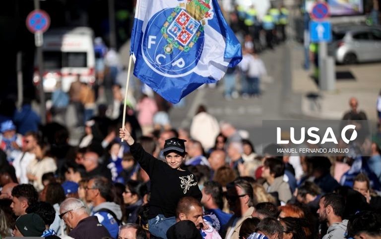 FC Porto campeão: Milhares na Ribeira fizeram a festa do 31