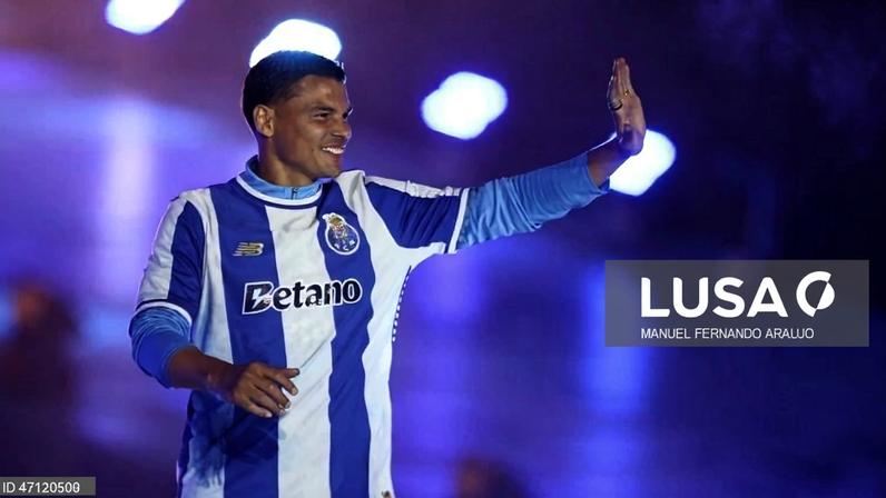 FC Porto confirma saída do central brasileiro Thiago Silva