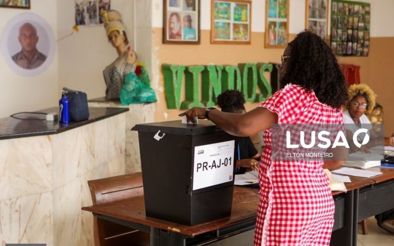 Cabo-verdianos já votam nas oitavas eleições legislativas