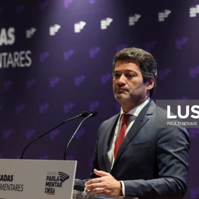 Ventura pede ao Governo um caminho de aproximação na reforma laboral
