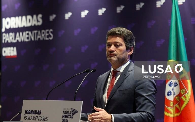 Ventura pede ao Governo um caminho de aproximação na reforma laboral