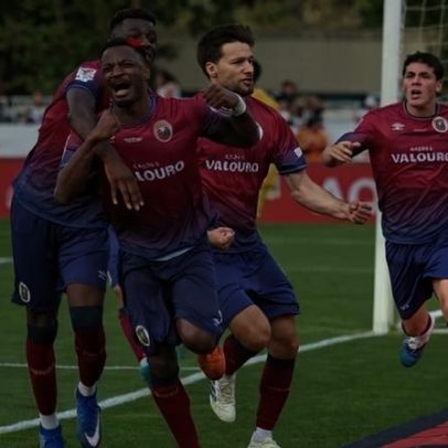 Torreense busca vaga na I Liga; Casa Pia tenta manter-se no escalão.