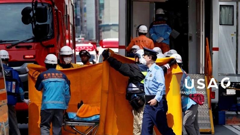 Homem pulveriza substância em centro comercial de Tóquio e faz uma vintena de feridos