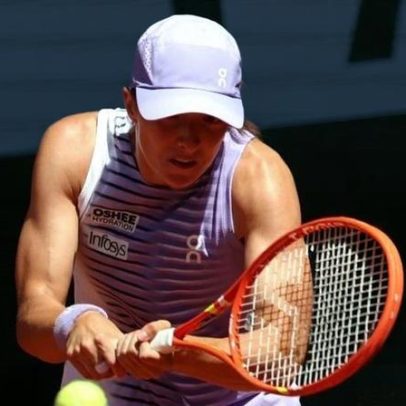 Swiatek vence Emerson Jones e avança à segunda ronda de Roland Garros