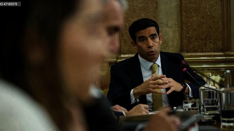 PS critica autoelogio do ministro da Presidência; Chega lamenta irrealismo