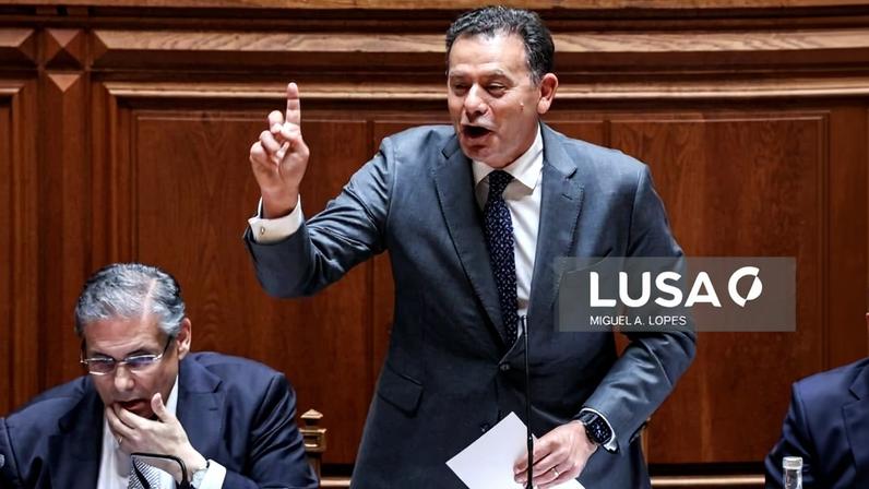 Montenegro nega condicionamento do relatório SIRESP, Ventura acusa-o de mentir