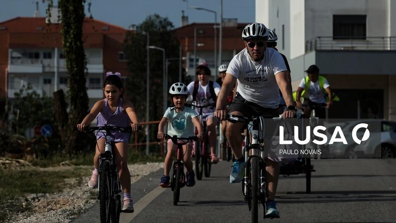 Um ‘comboio’ em Condeixa-a-Nova põe crianças a pedalar até à escola