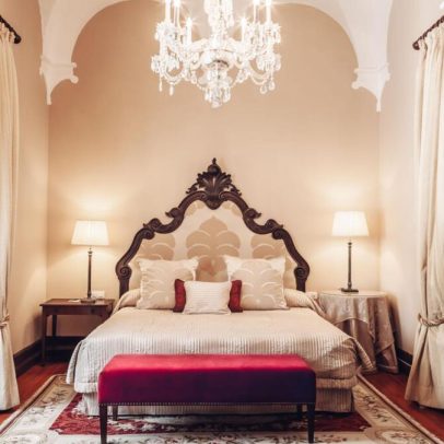 Suite que acolheu monarcas portugueses no Convento do Espinheiro