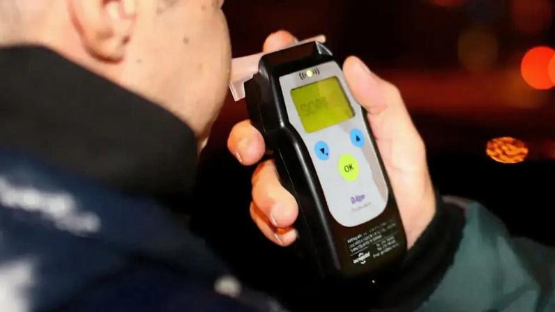 28 condutores alcoolizados por dia entre janeiro e abril
