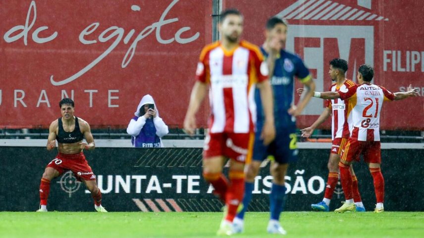 Porto sofre derrota frente ao AVS após levar três golos