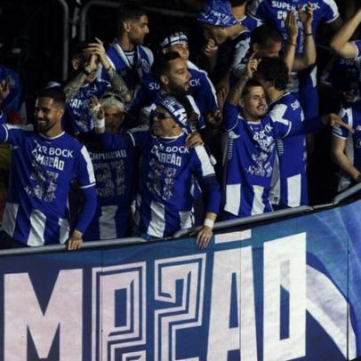 Início da segunda celebração do título do FC Porto marcada para sábado às 15h30