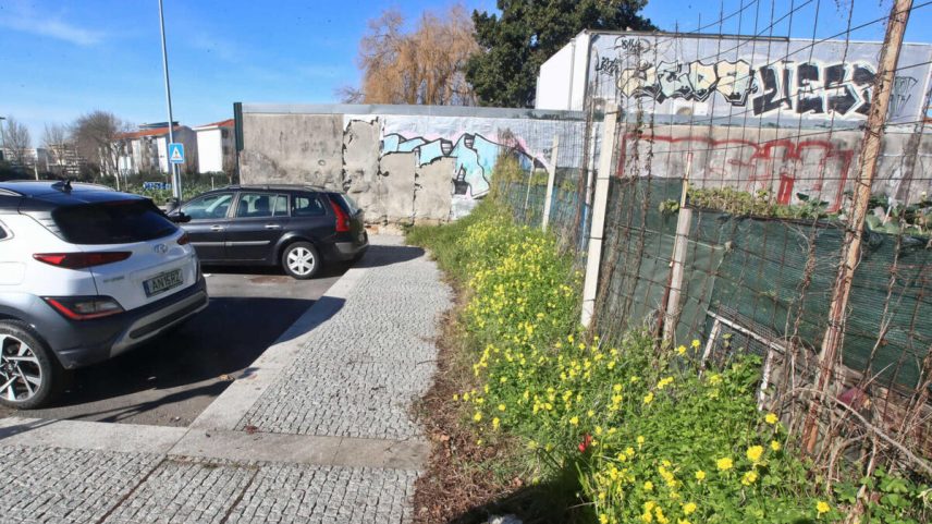 Cadáver encontrado numa zona de Francos conotada com o tráfico de droga