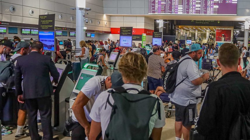 Greve geral pode agravar colapso nos aeroportos e afetar turismo
